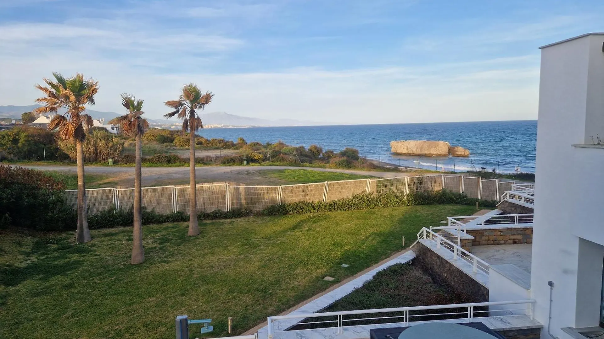 First Line Beach 2Bedrooms Appartment Casares Apartment